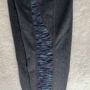 Athleta Capri tights